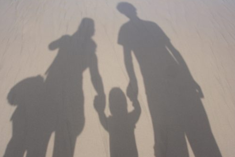 Sombras de una familia con hijos